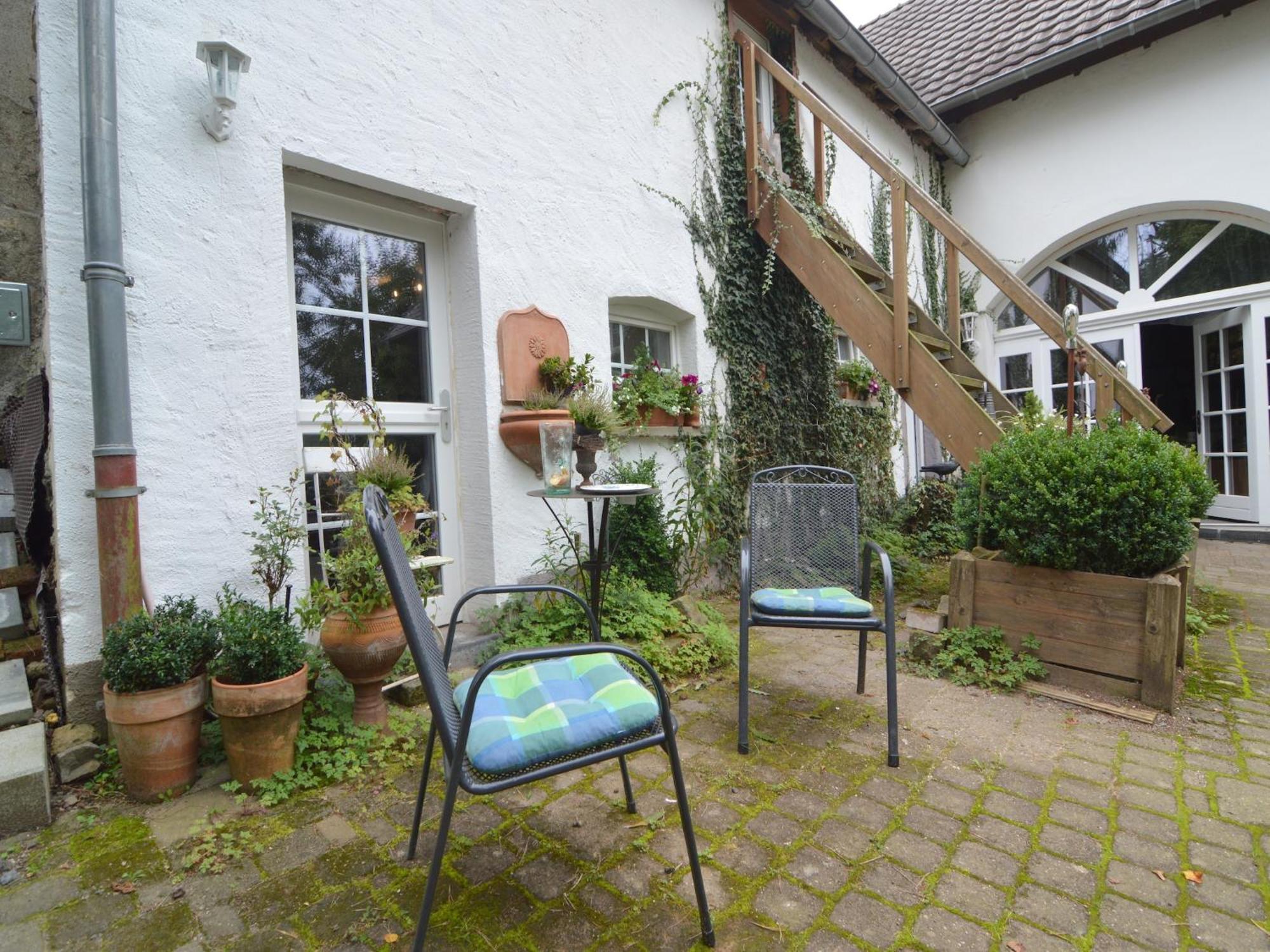 Cozy Apartment In Immerath With Fishing Near 外观 照片