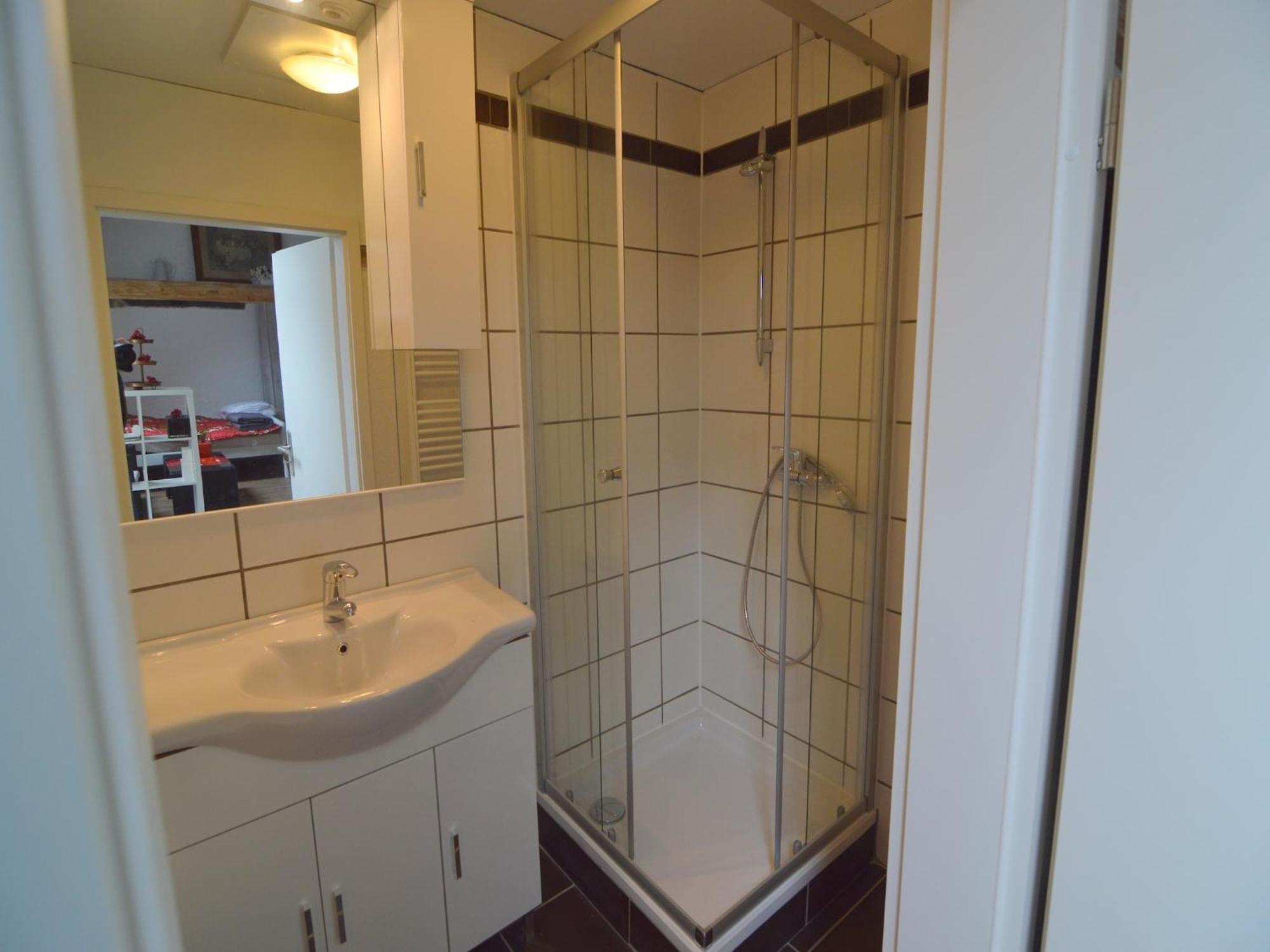 Cozy Apartment In Immerath With Fishing Near 外观 照片