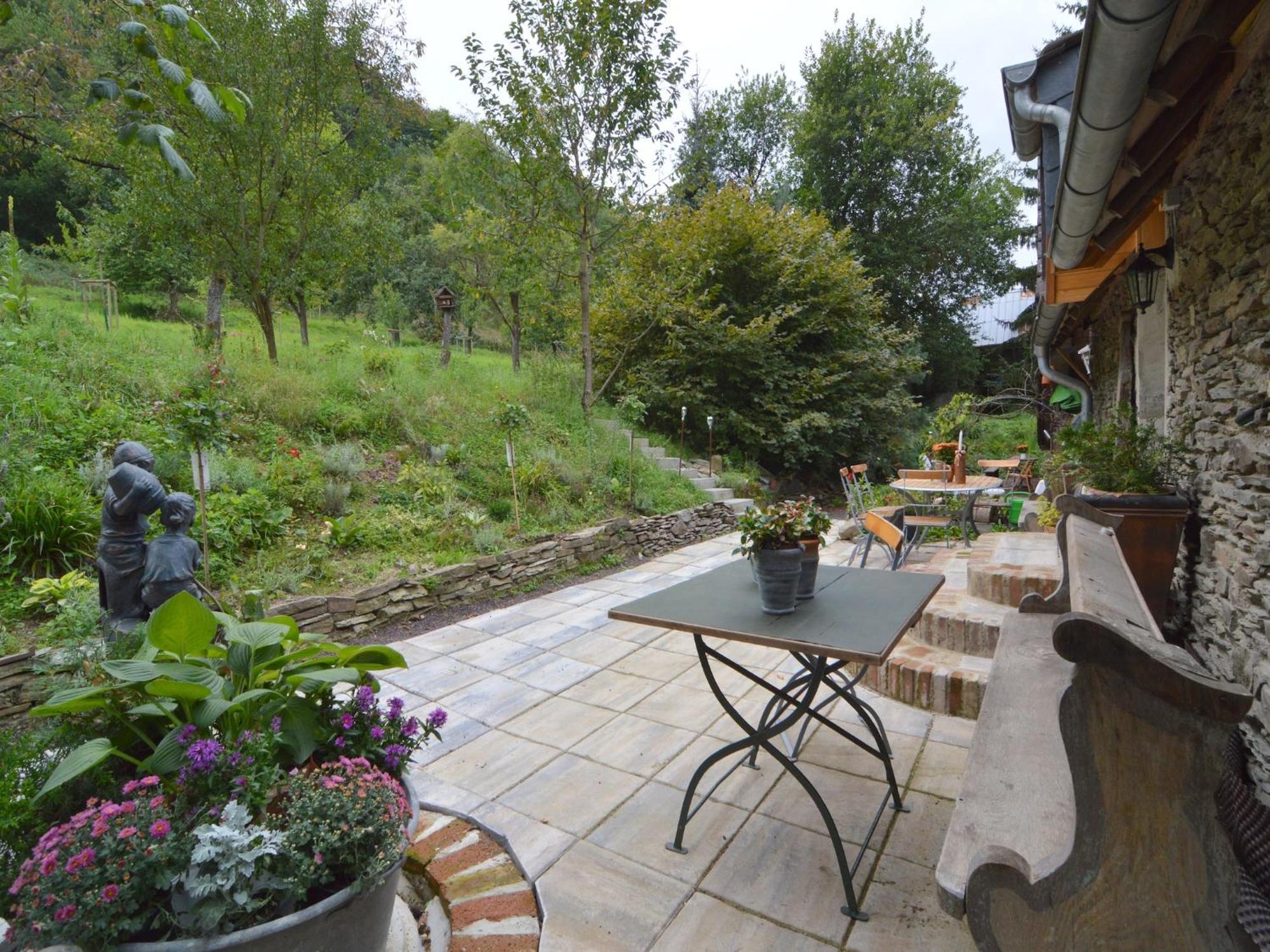 Cozy Apartment In Immerath With Fishing Near 外观 照片